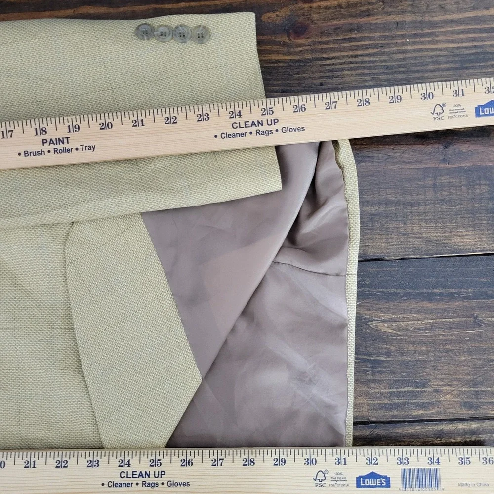 Jones New‎ York Men's Sport Coat Blazer Three Button Beige Plaid Silk Wool 44R